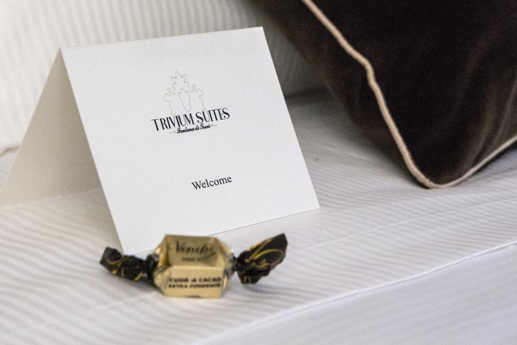 Trivium Suites Fontana Di Trevi ローマ エクステリア 写真