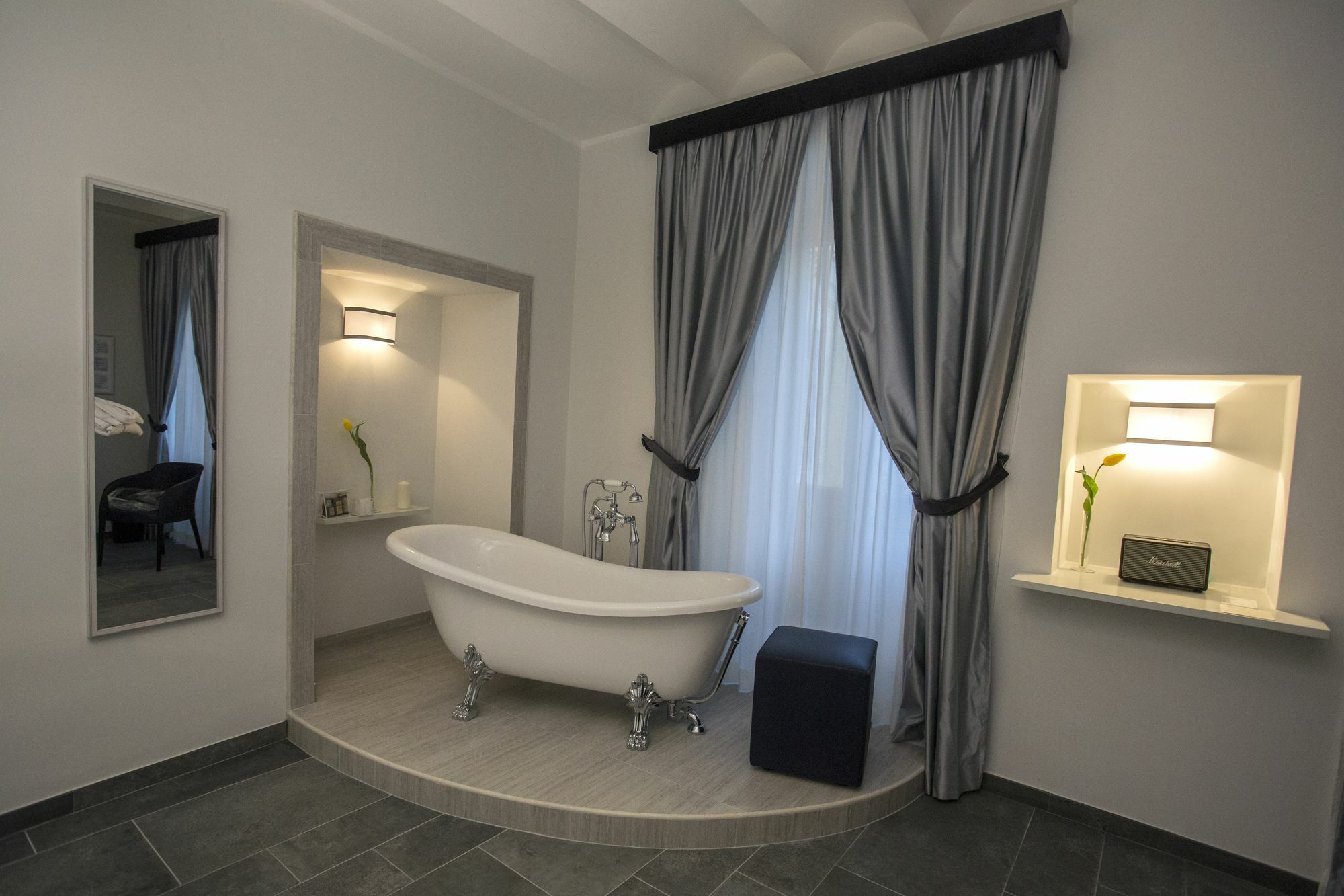 Trivium Suites Fontana Di Trevi ローマ エクステリア 写真